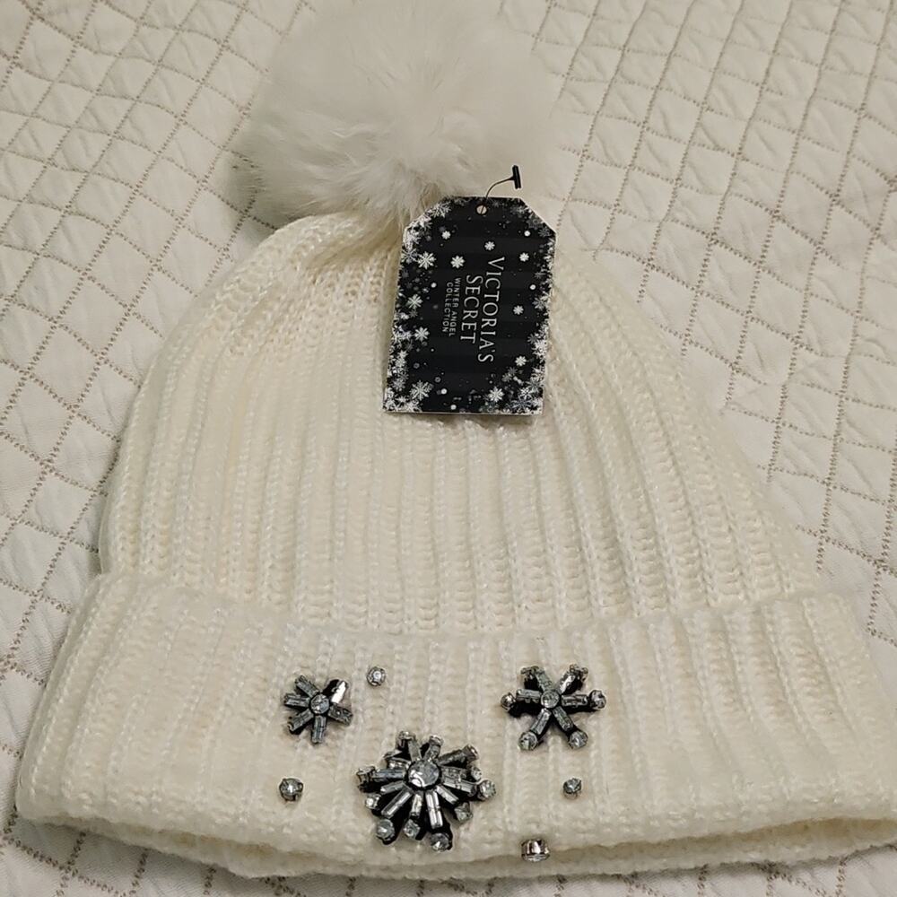 Victoria's Secret Winter Angel Collection Hat, Ivory